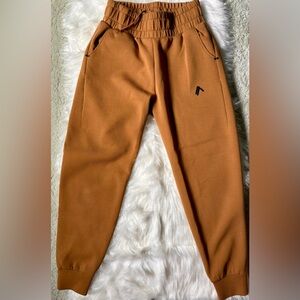 Alphalete ELMTS relaxed jogger